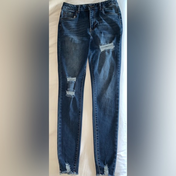 Jeans - Picture 2 of 4